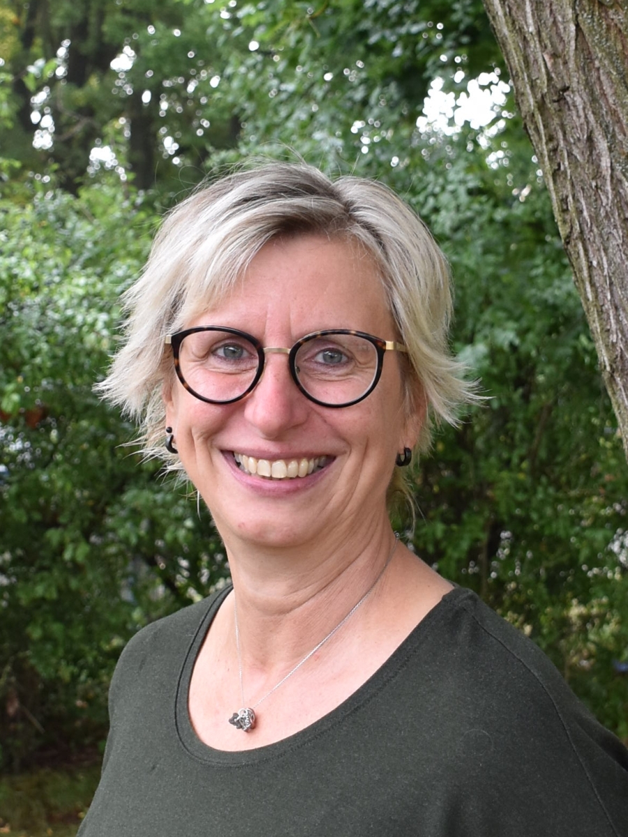 Frau Georgi Bildungsbegleitung/Leitung Begleitende Dienste